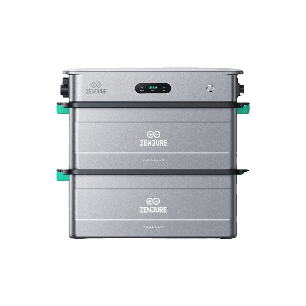 Zendure SolarFlow 2400 AC mit zwei AB3000X Batteriemodulen gestapelt