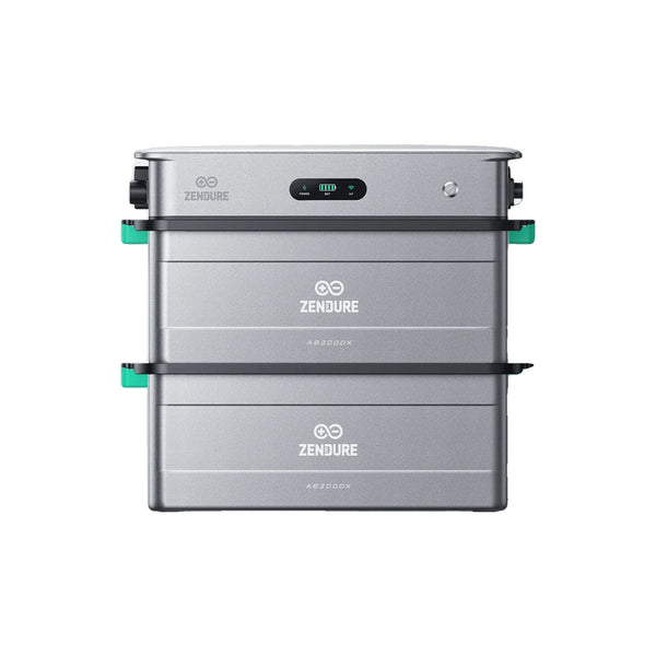 Zendure SolarFlow 2400 AC mit zwei AB3000X Batteriemodulen gestapelt